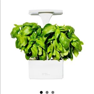 Short St_ries LED Indoor Plant/Herb Planter